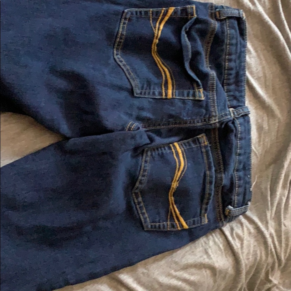 Jeans - Picture 2 of 3